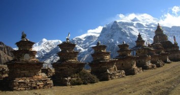 Narphu Valley Trek