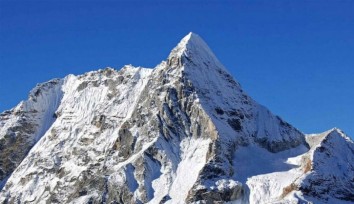 Baruntse Peak Expedition